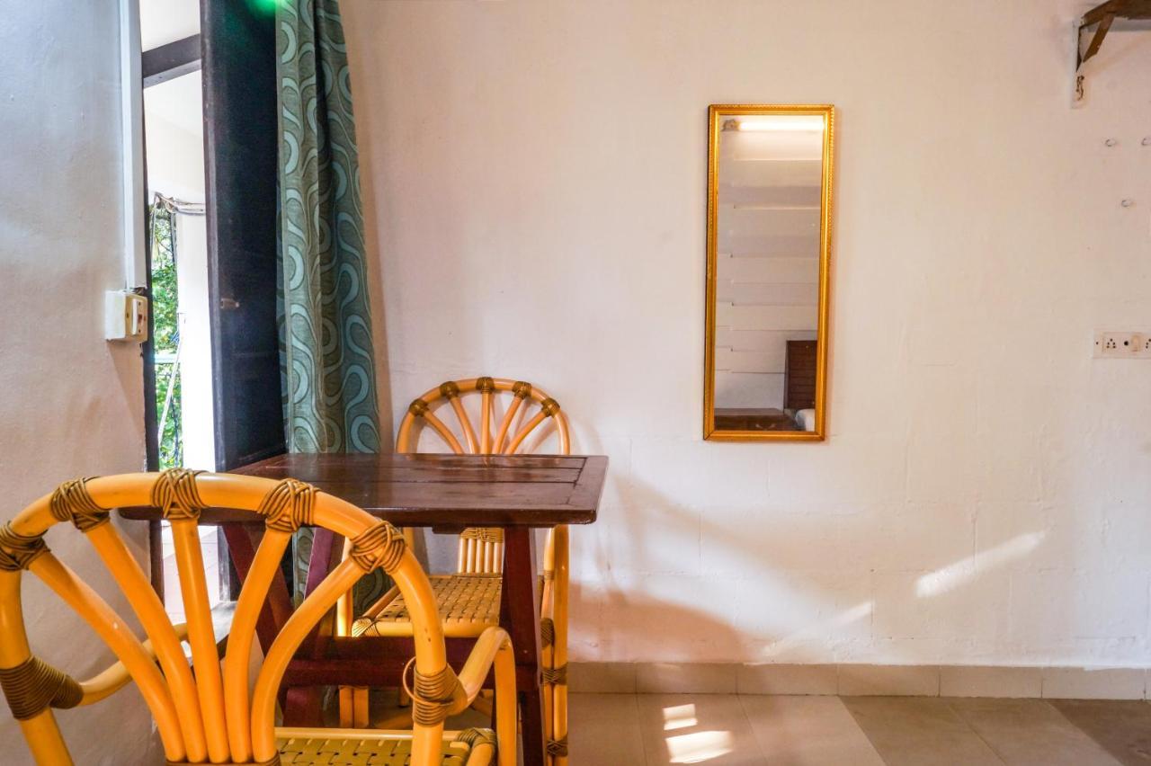 GOA Piggy Calangute By Urban Nomads - Dorms & Pvt Rooms מראה חיצוני תמונה