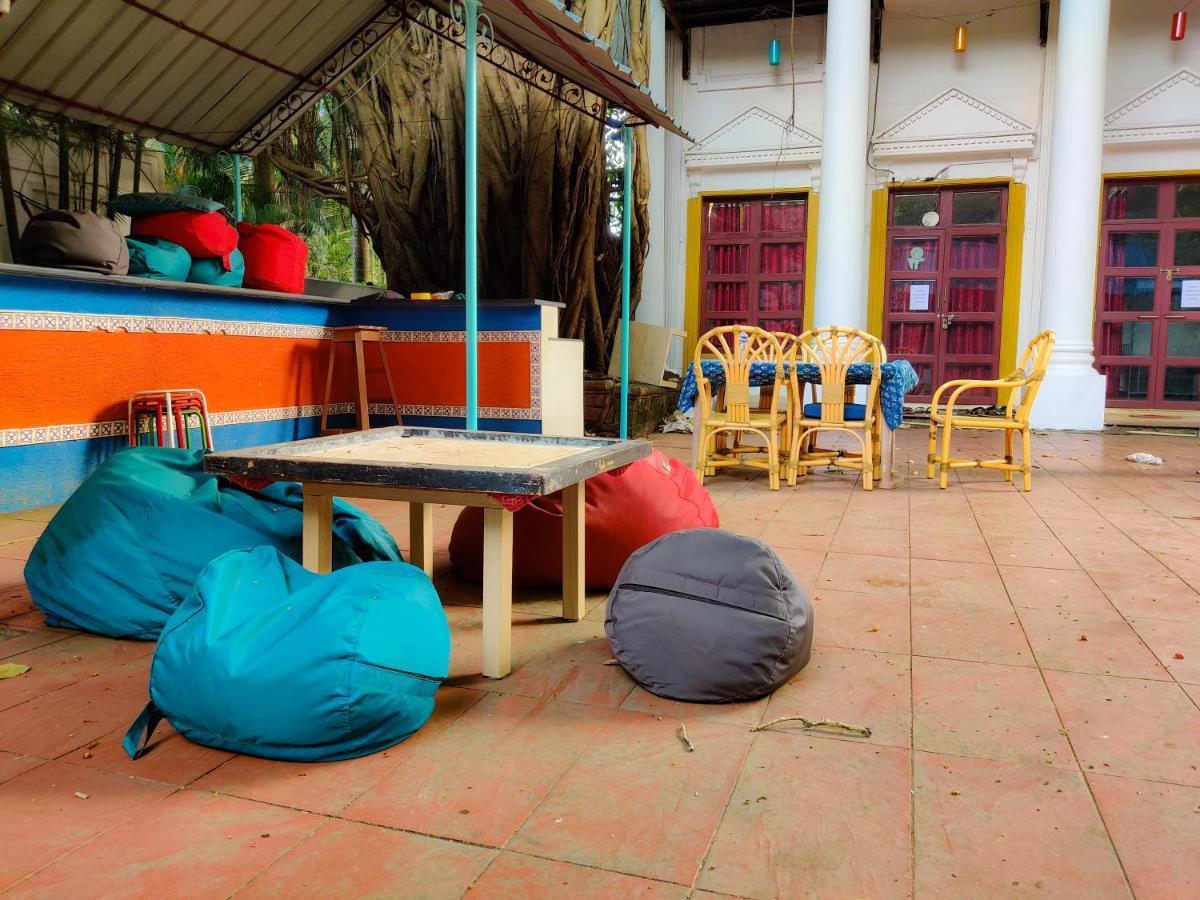 GOA Piggy Calangute By Urban Nomads - Dorms & Pvt Rooms מראה חיצוני תמונה
